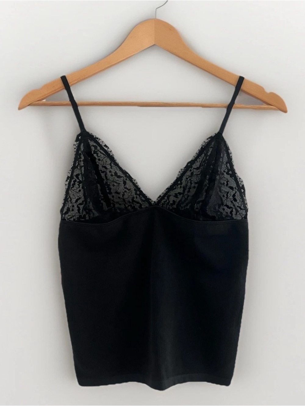 Victoria’s Secret Black Lace Trim Camisole Top Medium